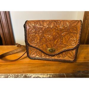 Handmade brown leather purse - floral design